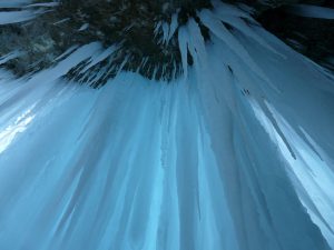 Ice in the Dark by Joachim Heihndermans
